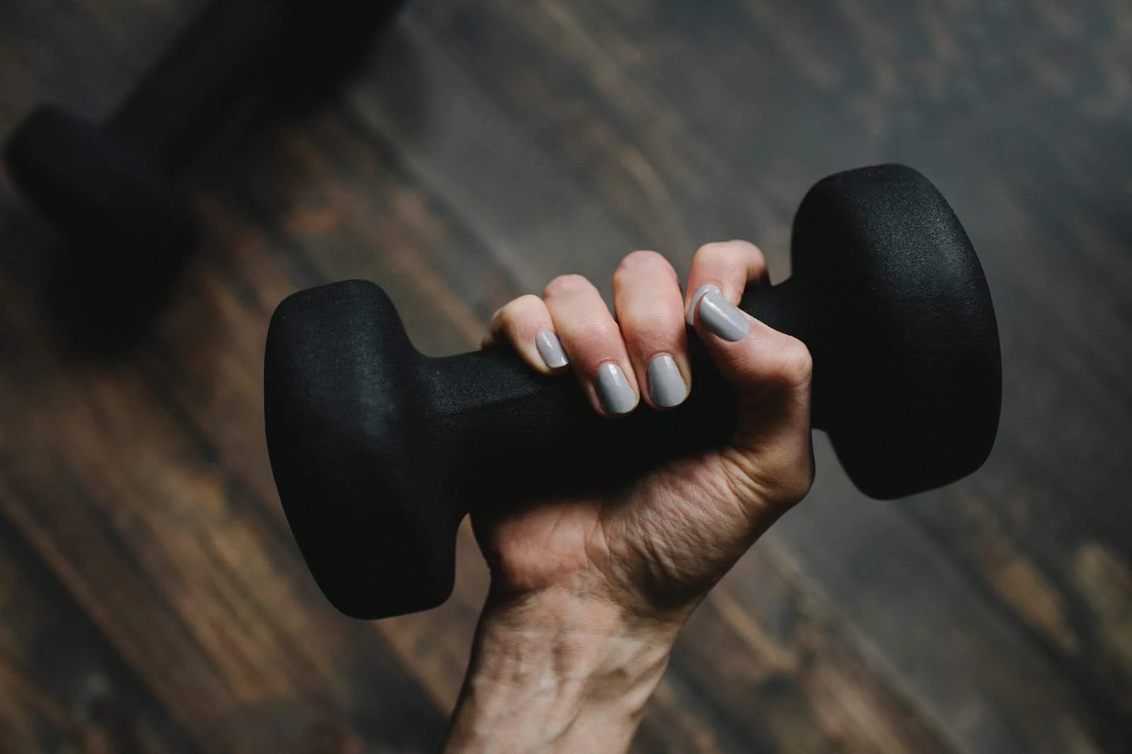 10 Best Dumbbells Chest Exercises No Bench Required